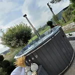 Tatra House Z Jacuzzi بورونين